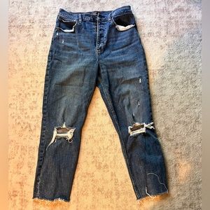 Abercrombie cropped ultra high waisted jeans mom jean. Size 30/10 fit like a 29